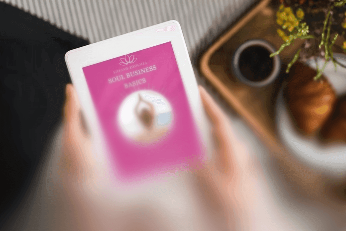 Bücher, E-Books & Kartensets